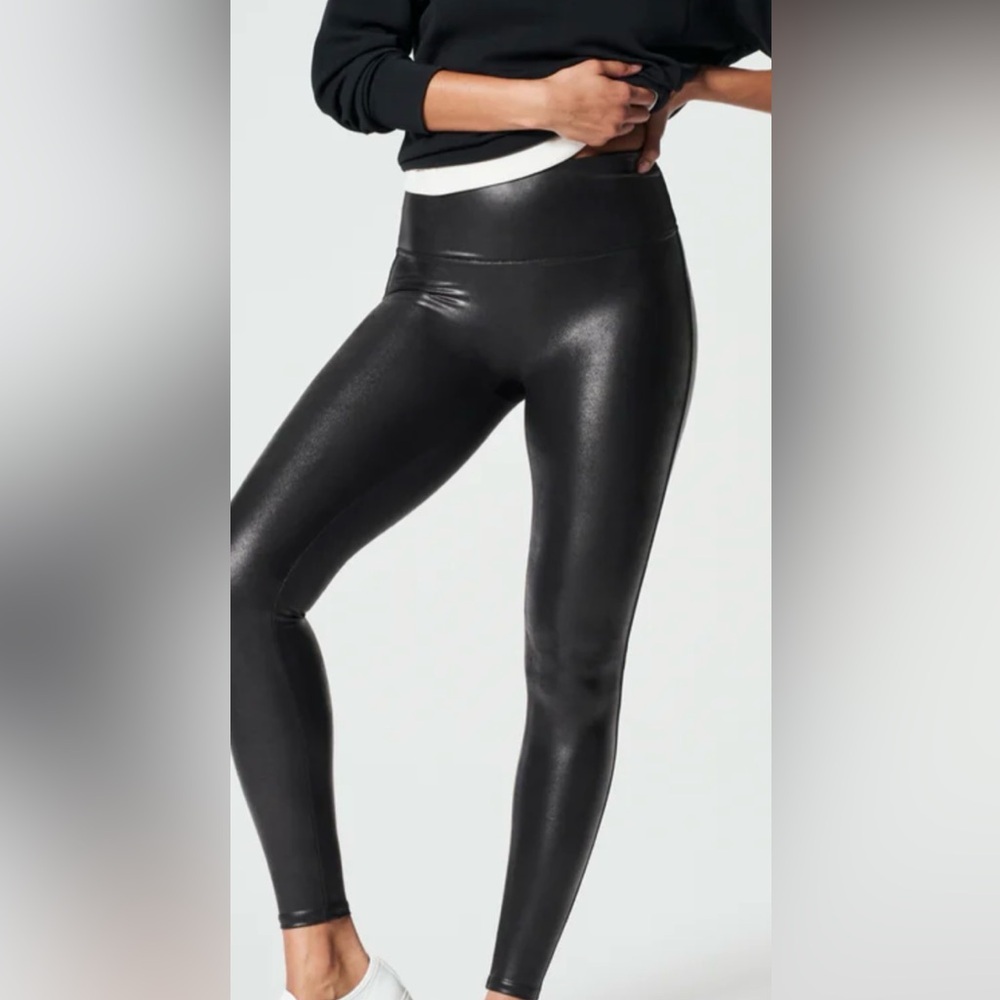 SPANX by Sarah Blakey Black Women's faux leather Leggings size XL